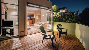 Premium House, 4 Bedrooms, Non Smoking, City View | Balcony - Northcote Point Amazing City View Villa (Auckland)