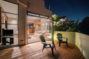Premium House, 4 Bedrooms, Non Smoking, City View | Balcony - Northcote Point Amazing City View Villa (Auckland)