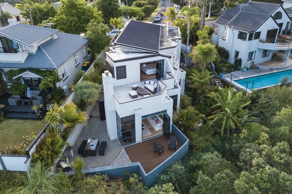 Aerial view - Northcote Point Amazing City View Villa (Auckland)