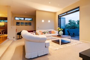 Premium House, 4 Bedrooms, Non Smoking, City View | Living area | TV - Northcote Point Amazing City View Villa (Auckland)