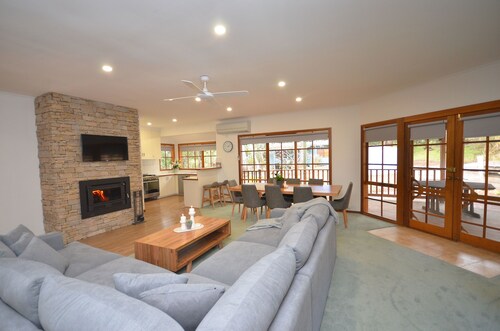 Mountain Range Retreat