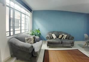 Apartment, Multiple Beds, Non Smoking | Living room