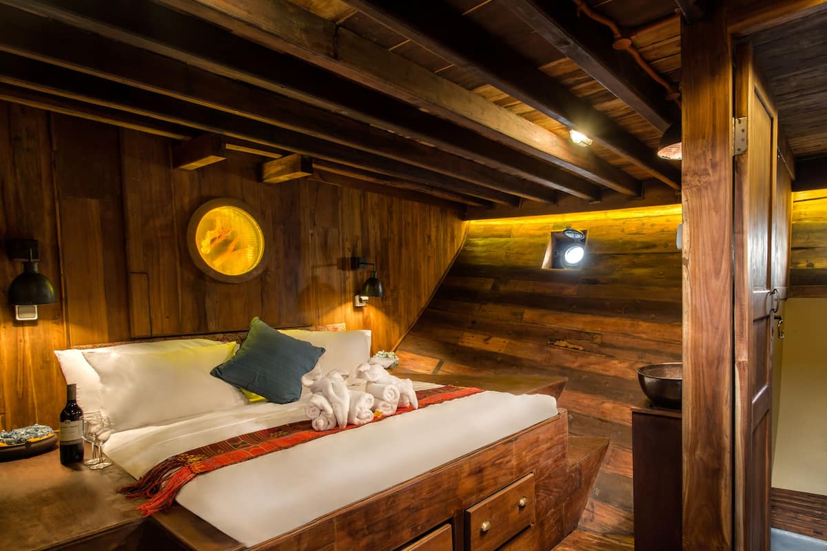 Flores Junior Suite | Desk, free WiFi