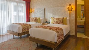 Premium bedding, down comforters, pillowtop beds, minibar - Hotel Otavalo by Art Hotels Ecuador (Otavalo)