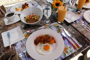 Free daily full breakfast