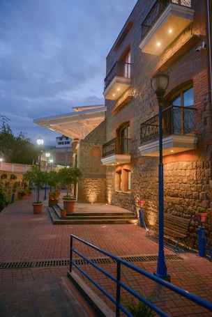 Fachada de la propiedad