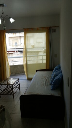 Family Apartment, Multiple Beds, Non Smoking | Living area - Departamento 2 amb. Mar de Ajo (Mar de Ajo)