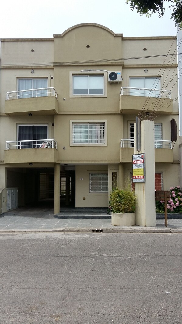 Exterior - Departamento 2 amb. Mar de Ajo (Mar de Ajo)