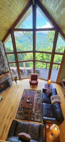 Panoramic Long Range Mountain Views on 4ac, Hot Tub, Pool Table, Arcade, Firepit