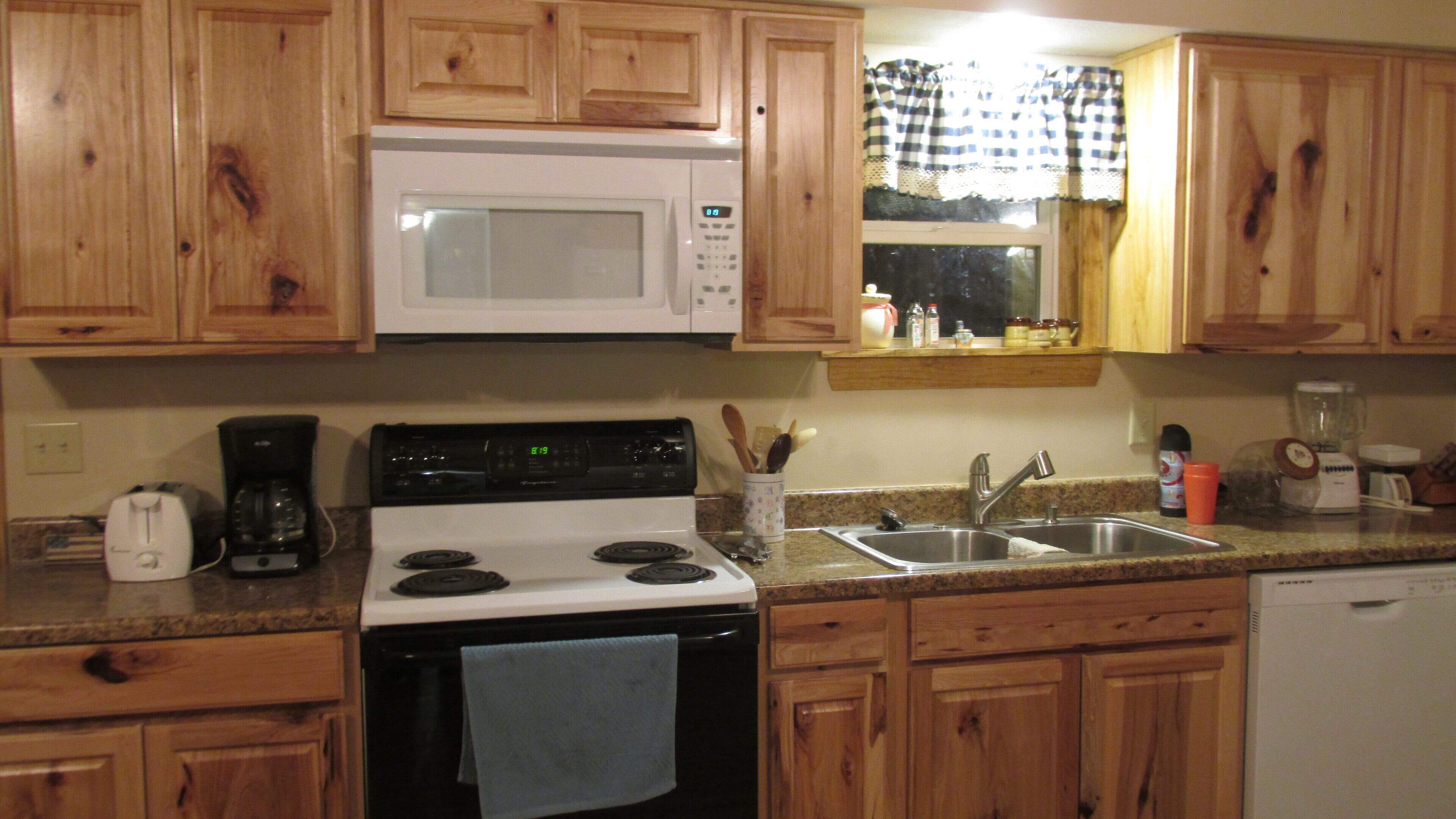 Missy's Get-a-Way (Lake Front Property in Warsaw, Mo on Lake of the Ozarks)