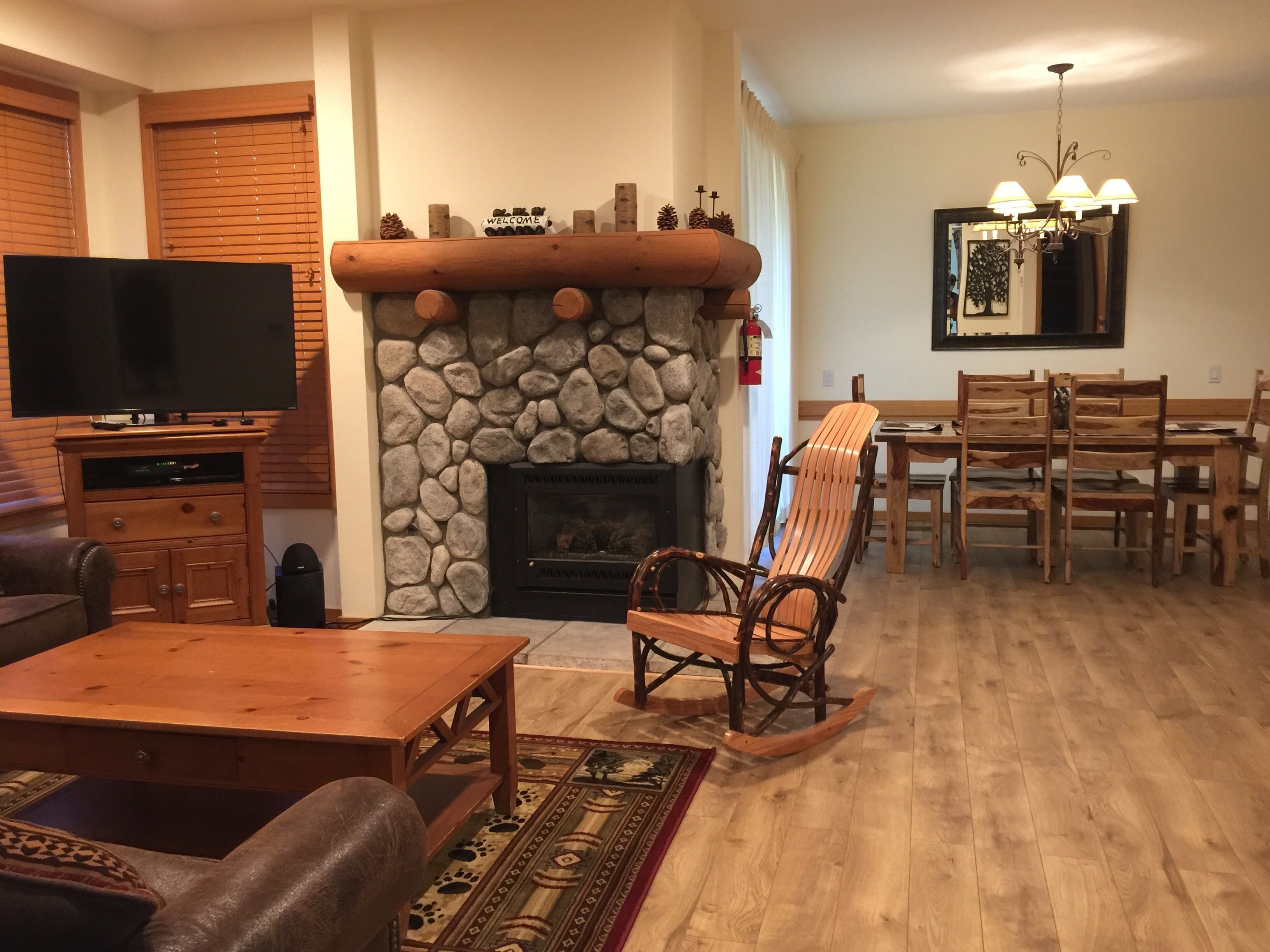 Beautiful Mountain Escape In Snowcreek V - 2BR/2 Bath Sleeps 6