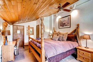7 bedrooms, iron/ironing board, free WiFi, bed sheets