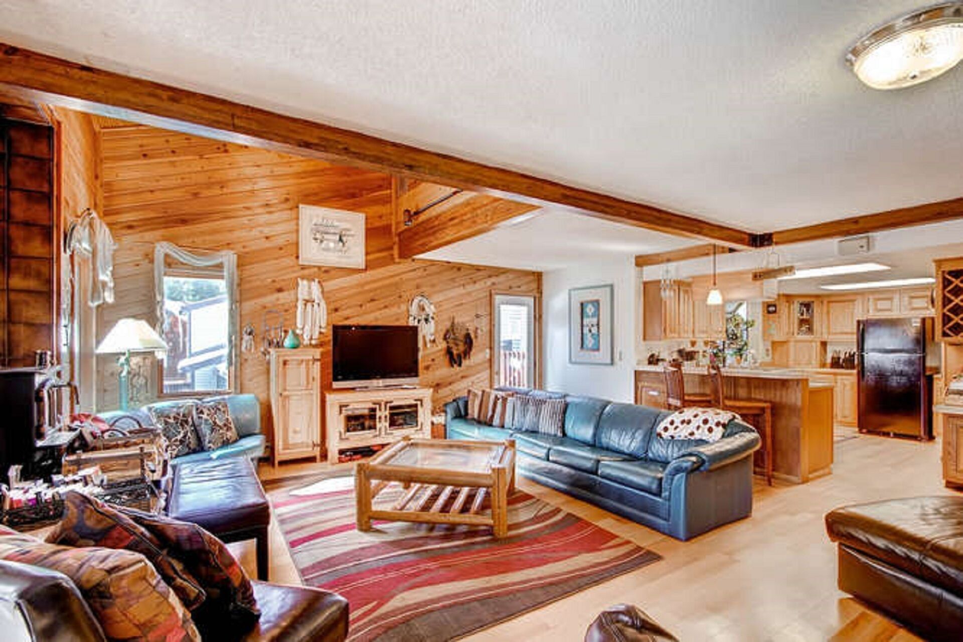 LCD TV, fireplace, video games, DVD player