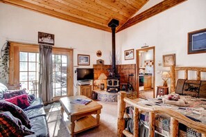 7 Schlafzimmer, Bügeleisen/Bügelbrett, kostenloses WLAN, Bettwäsche