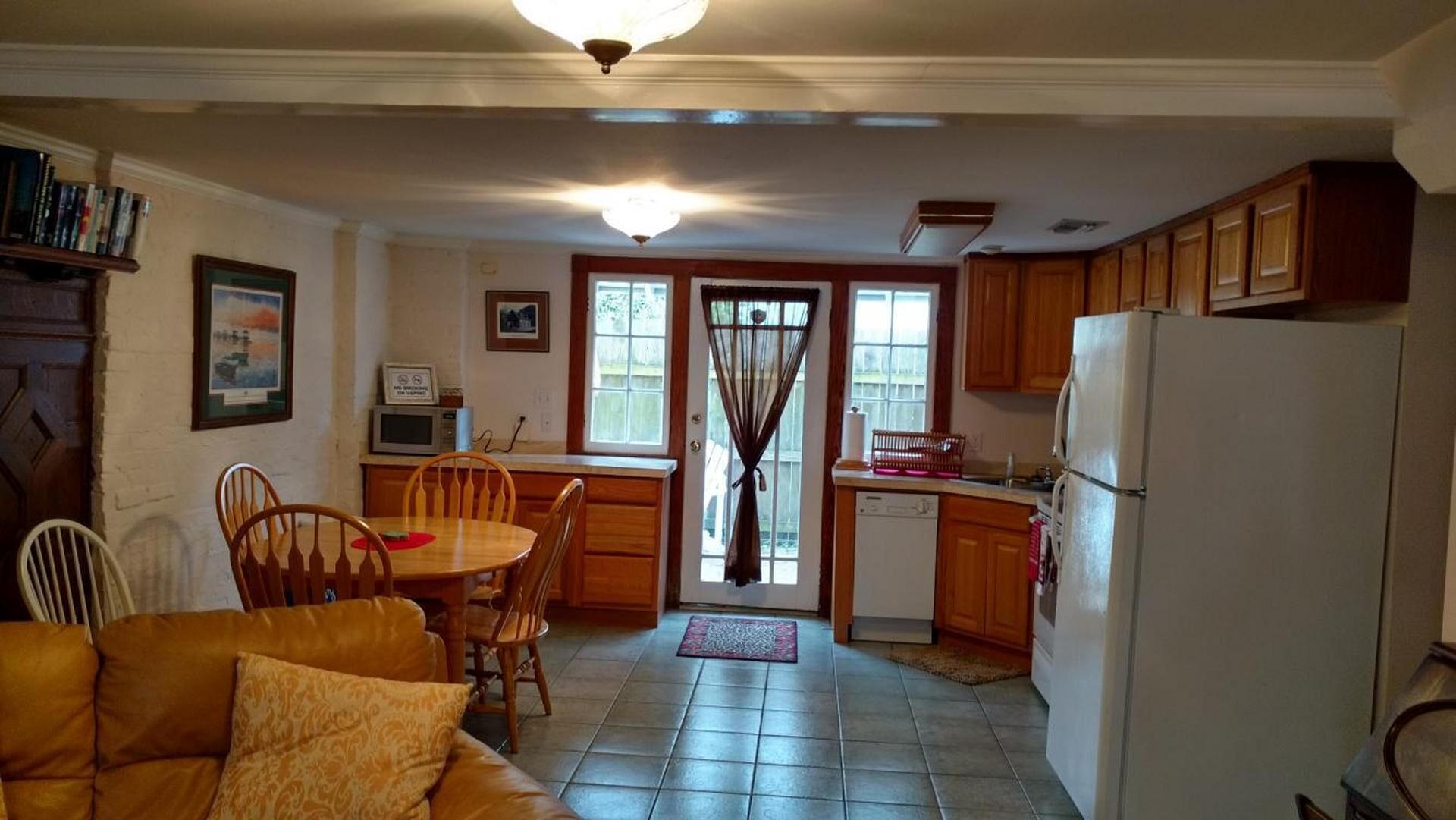 Outstanding Spacious 2BDR, Historic Safe Area