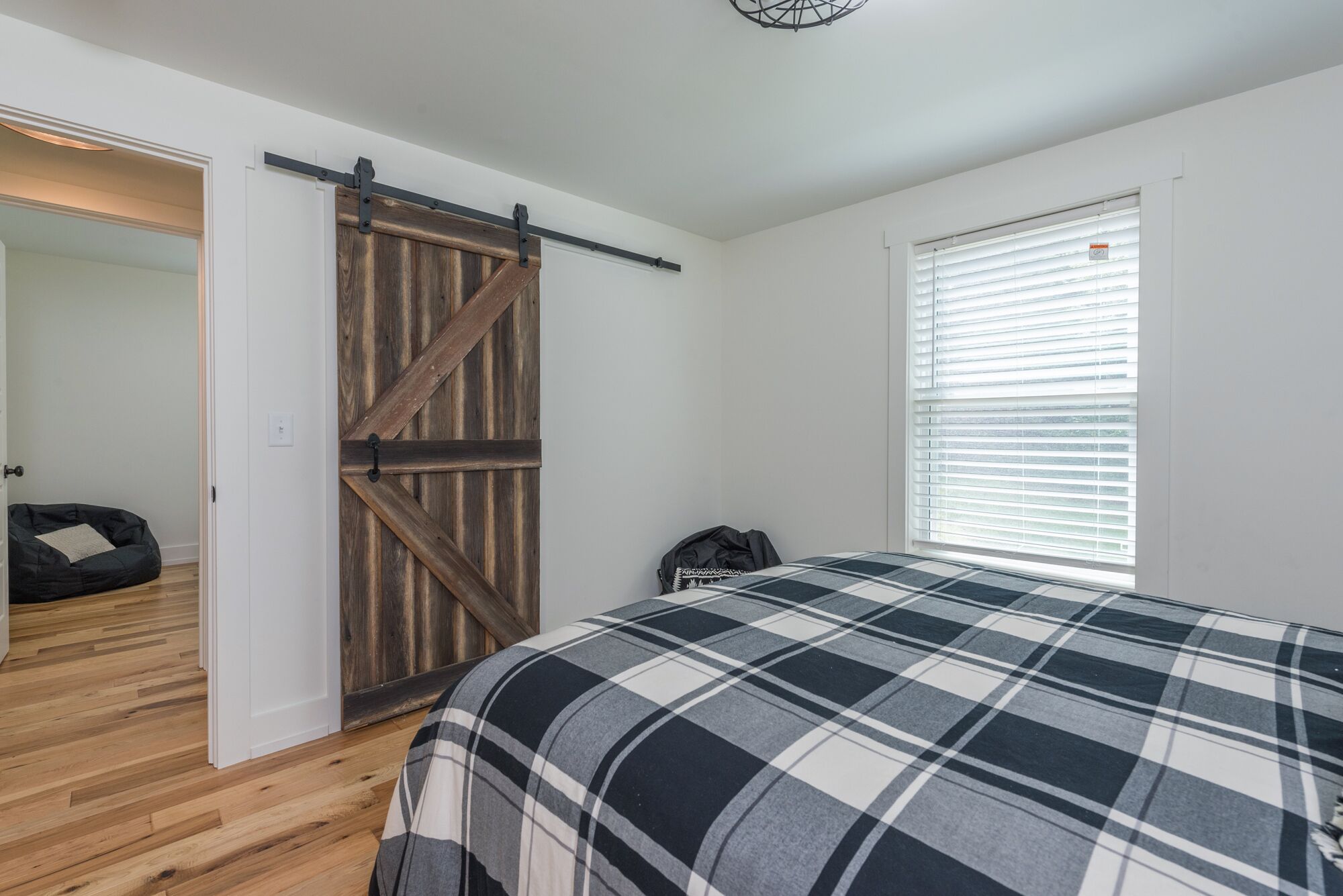 Creekside Cottage near Lake Tomahawk