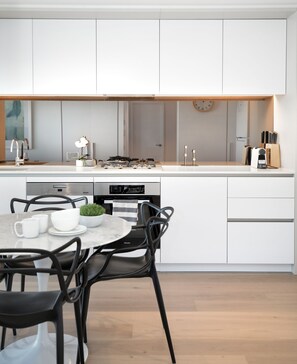 One Bedroom Apartment with Study - River View | Private kitchen