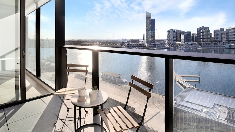 Orange Stay at Collins Wharf