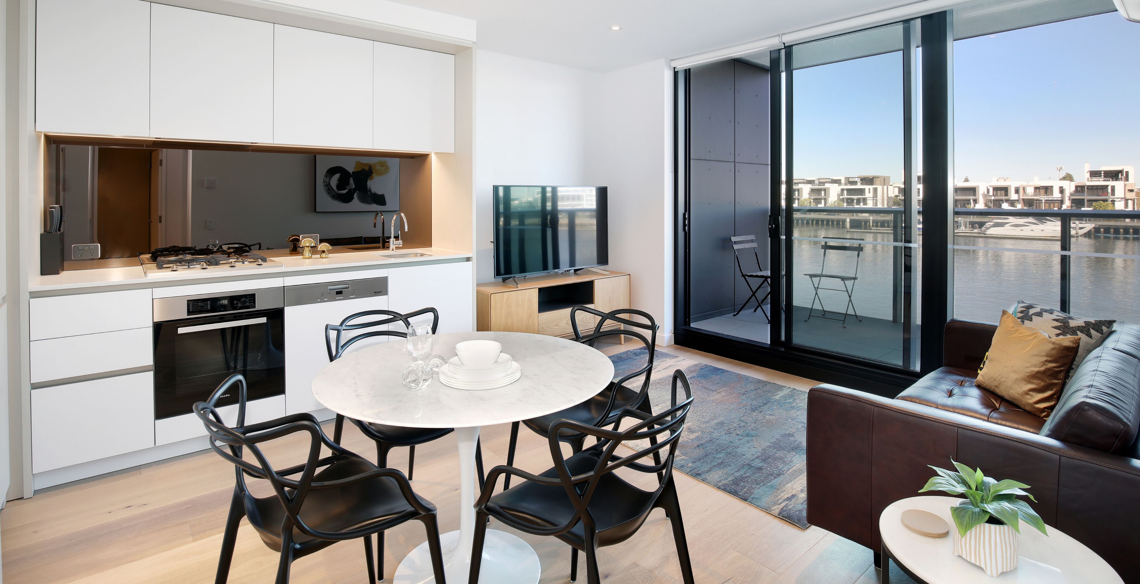 Orange Stay at Collins Wharf — image 5