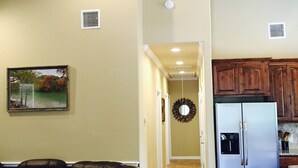 Interior - New Private Community - Toobers Welcome!!!! (New Braunfels)