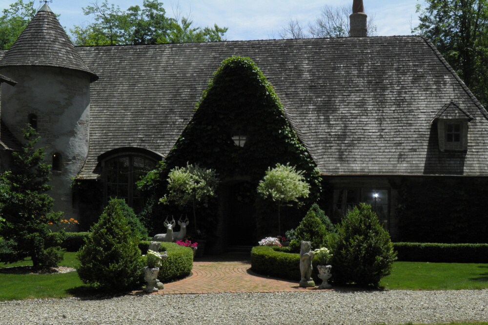 We Cordially Invite You to Stay at a Real Castle!