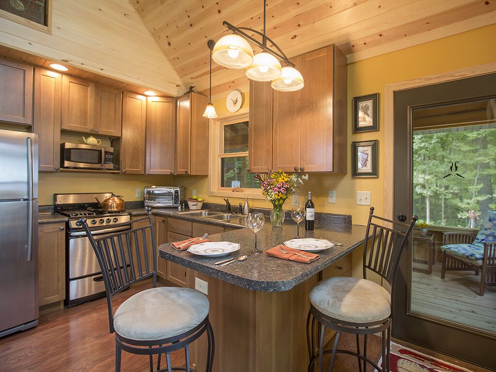 Winter Wonderland in a Classic, Cozy Cabin - Strawberry Lake Cabin