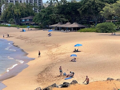 Vacation in Style  at the Maui Eldorado Resort in the heart of Kaanapali Beach