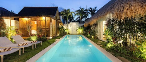 Outdoor pool, pool loungers