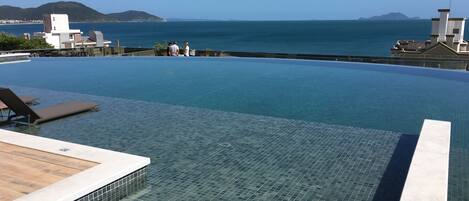 Indoor pool, outdoor pool