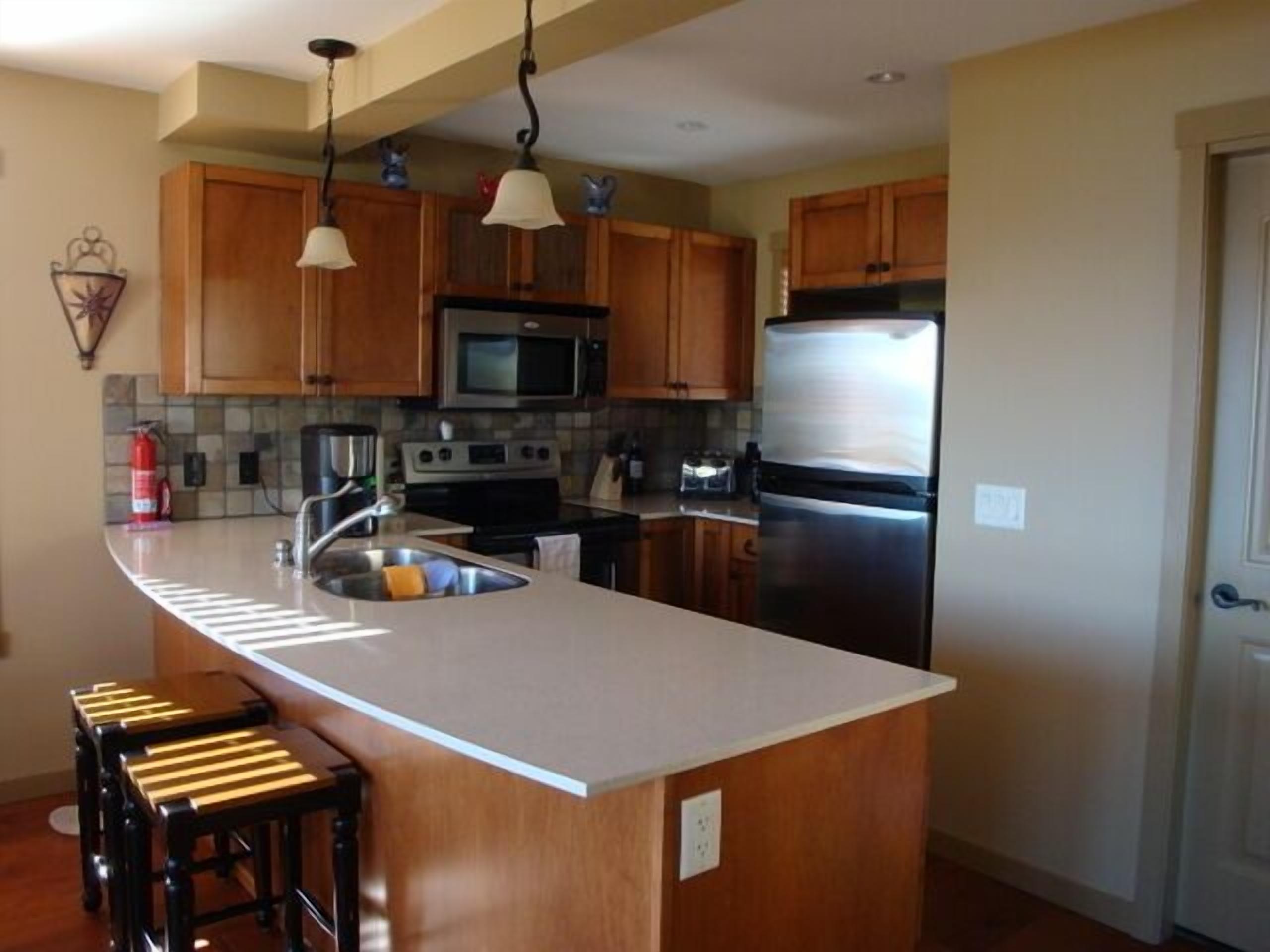 Bella Cottage @ La Casa Resort, 180 Degree View Of Lake Okanagan.