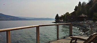Bella Cottage @ La Casa Lakeside Resort, 180 Degree View Of Lake Okanagan.
