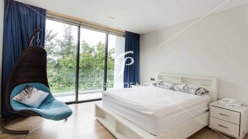 3 habitaciones, tabla de planchar con plancha, internet y ropa de cama