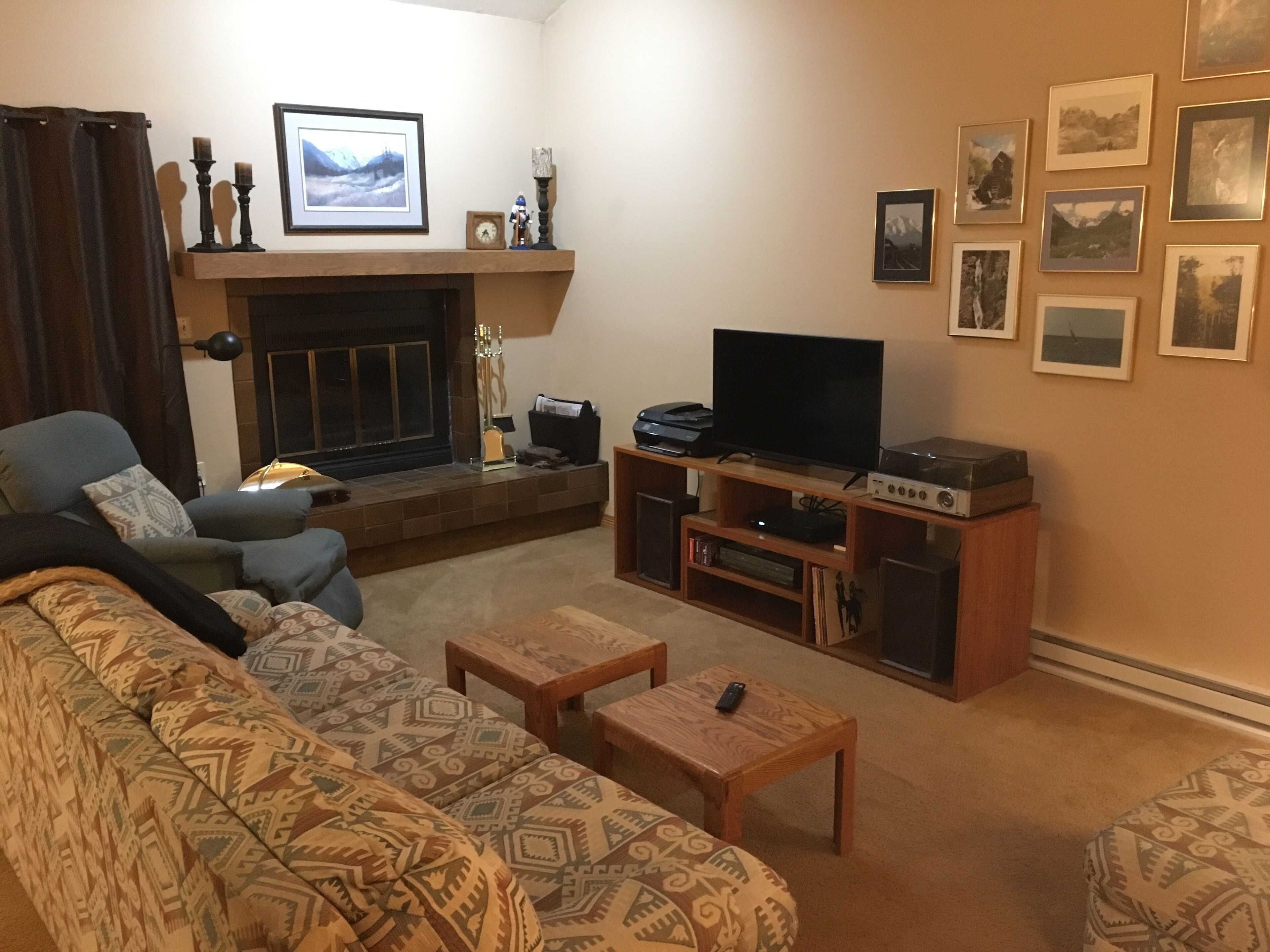 Location!  Updated Condo That's Easy Walking to Main Street, Bike Path, Hiking