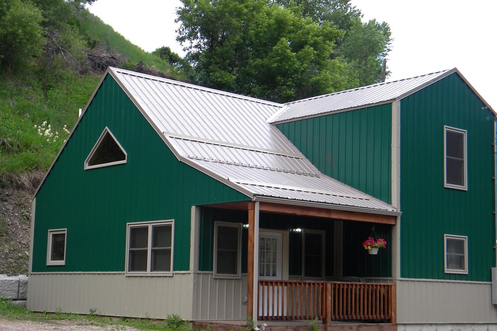 Central Hideaway. In the heart of Central City