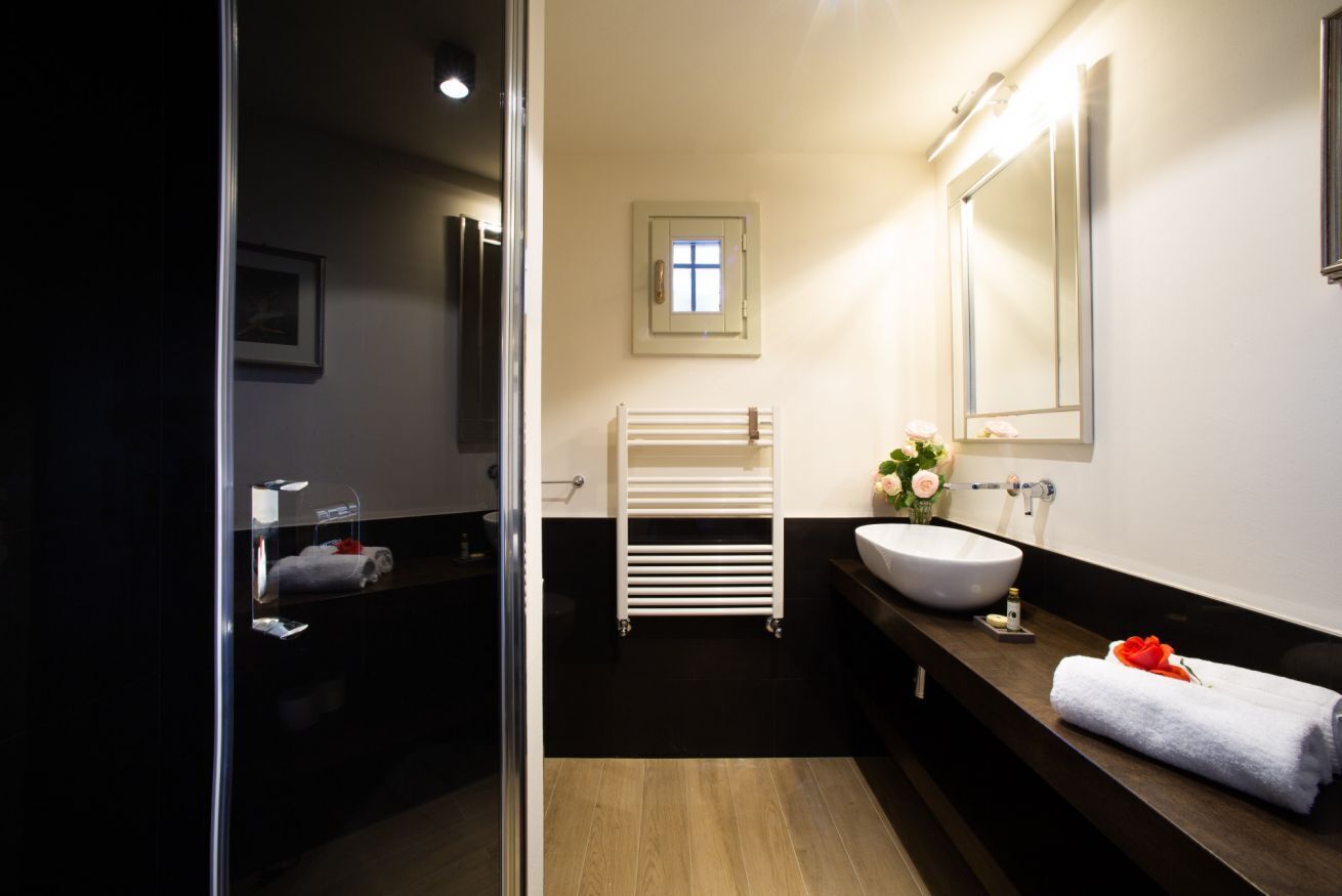 Dusche, Haartrockner, Bidet, Handtücher