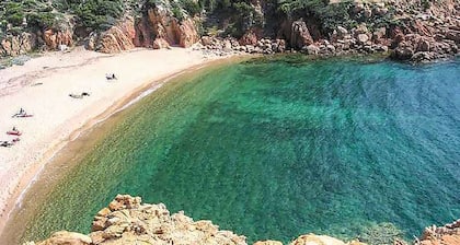 HEINÄKUU TARJOUS Sea View Granite House