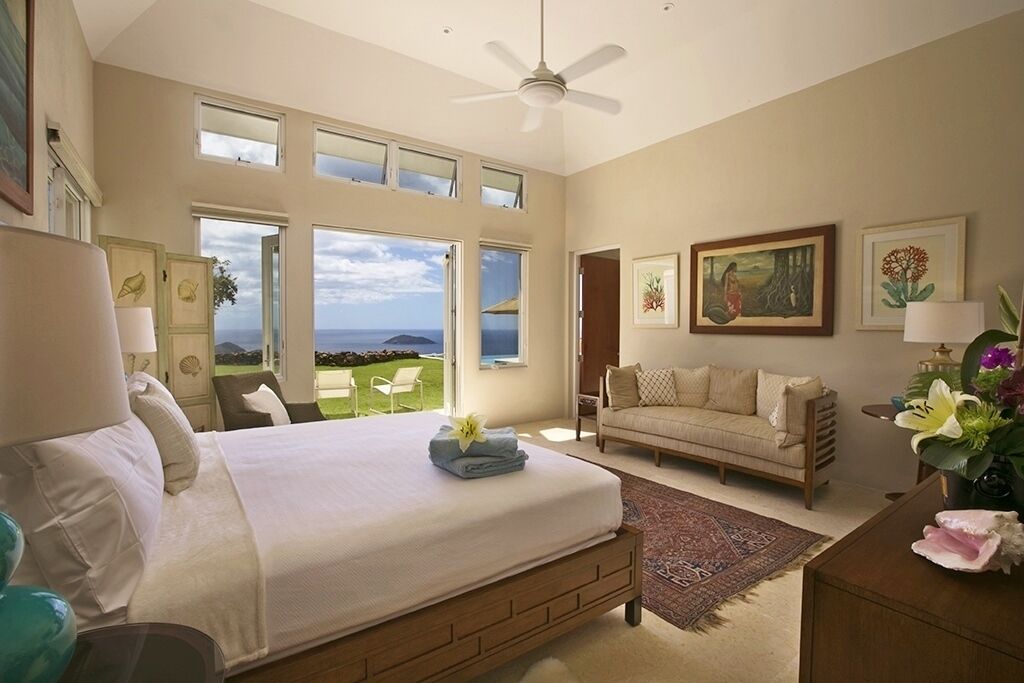 5 chambres, bureau, fer et planche à repasser, lit parapluie