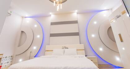 STUNNING 3 BR WITH UNIQUE ROOMS