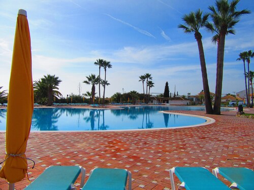   Modern 1 bedroom apartment on the sea front of Cabanas De Tavira  
