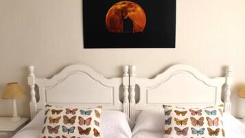 3 dormitorios, tabla de planchar con plancha, cuna de viaje y wifi