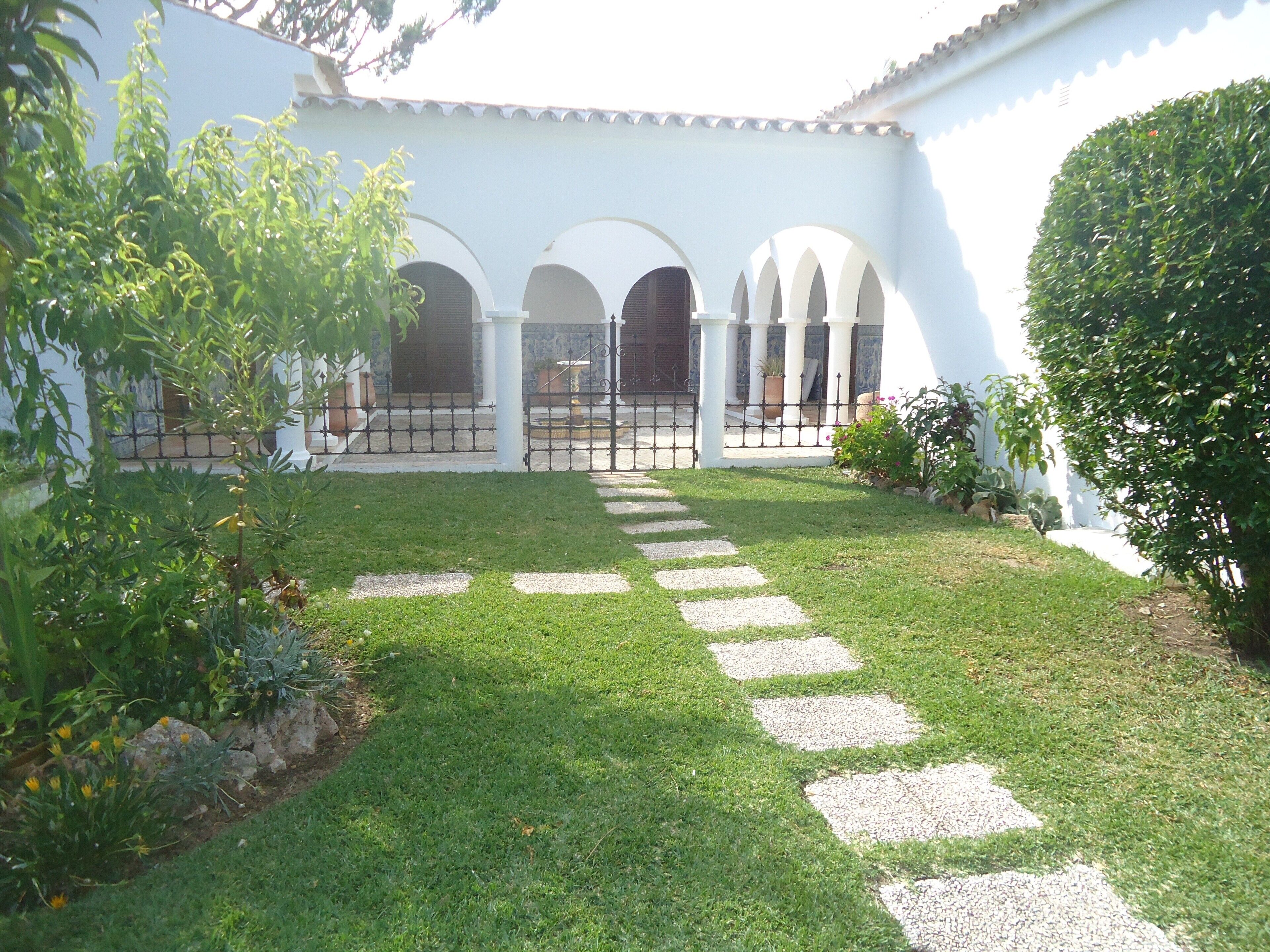 Spectacular villa with private pool near Vilamoura Marina -Free Wifi