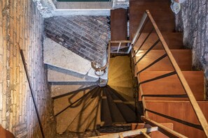 Interior - SPIRIT OF THE MOON   (Brescia)