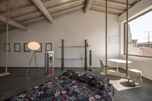 1 bedroom, desk, soundproofing, iron/ironing board - SPIRIT OF THE MOON   (Brescia)