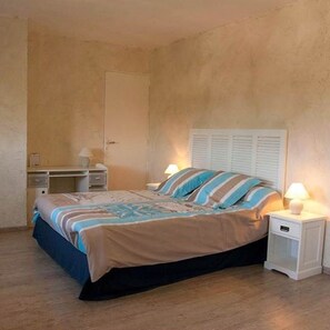 5 camere, Wi-Fi gratuito, lenzuola