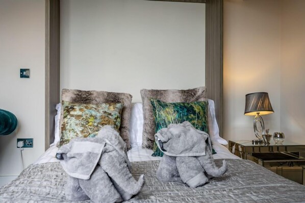 1 bedroom, iron/ironing board, internet