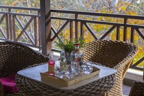 Villa | Balcony - Platres Forest View Cottage (Platres)