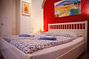 2 bedrooms, bed sheets