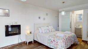 1 多间卧室、熨斗/熨衣板、旅行婴儿床、WiFi