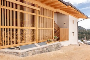 Exterior - Holiday Apartment "Oberprünst Hof - St. Luis" in Cosy Chalet with Garden and Wi-Fi (Plazzoles)