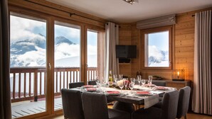 Dining - Welcome to Miravidi 4*, located at the foot of the slopes<br>7 nights from Sunday t (MONTVALEZAN)